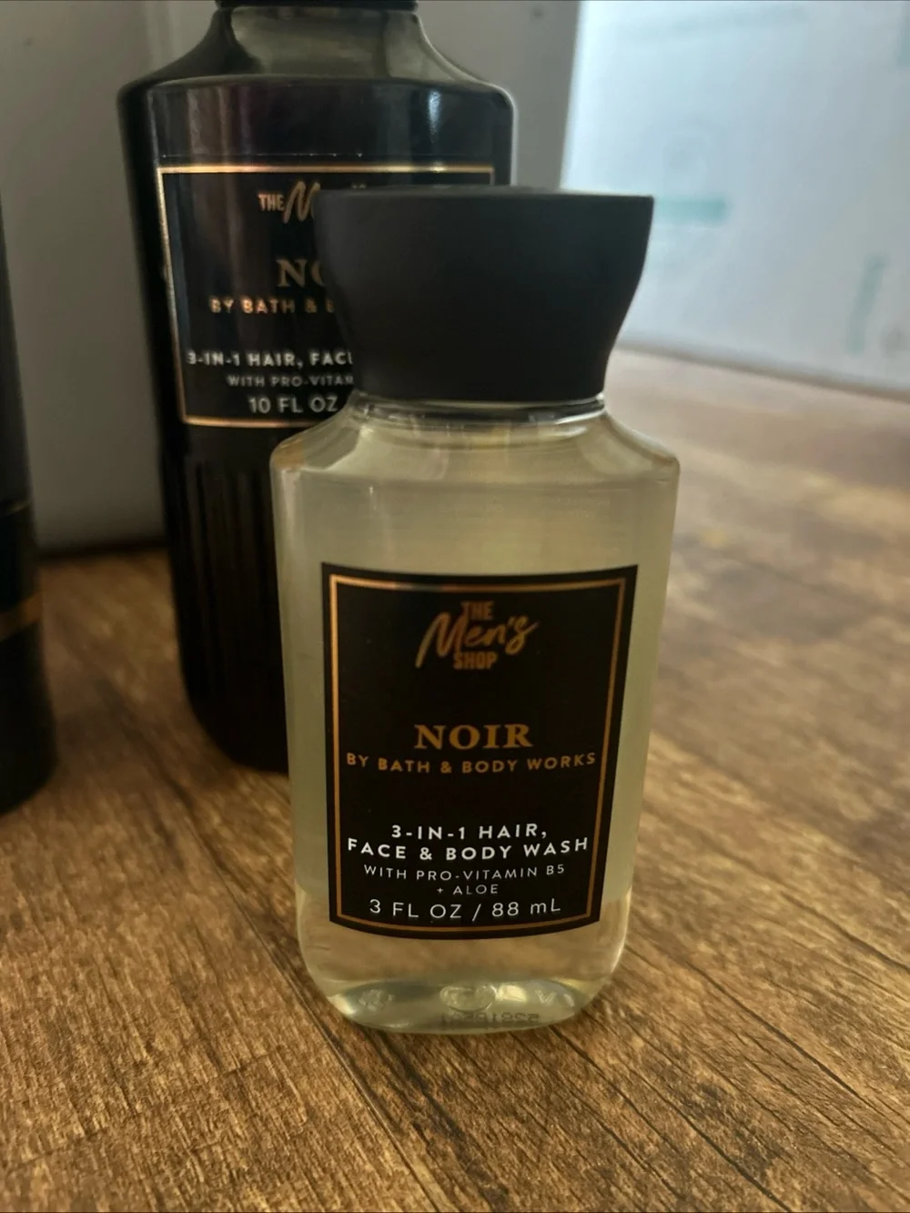 Bath & Body Works noir grooming
